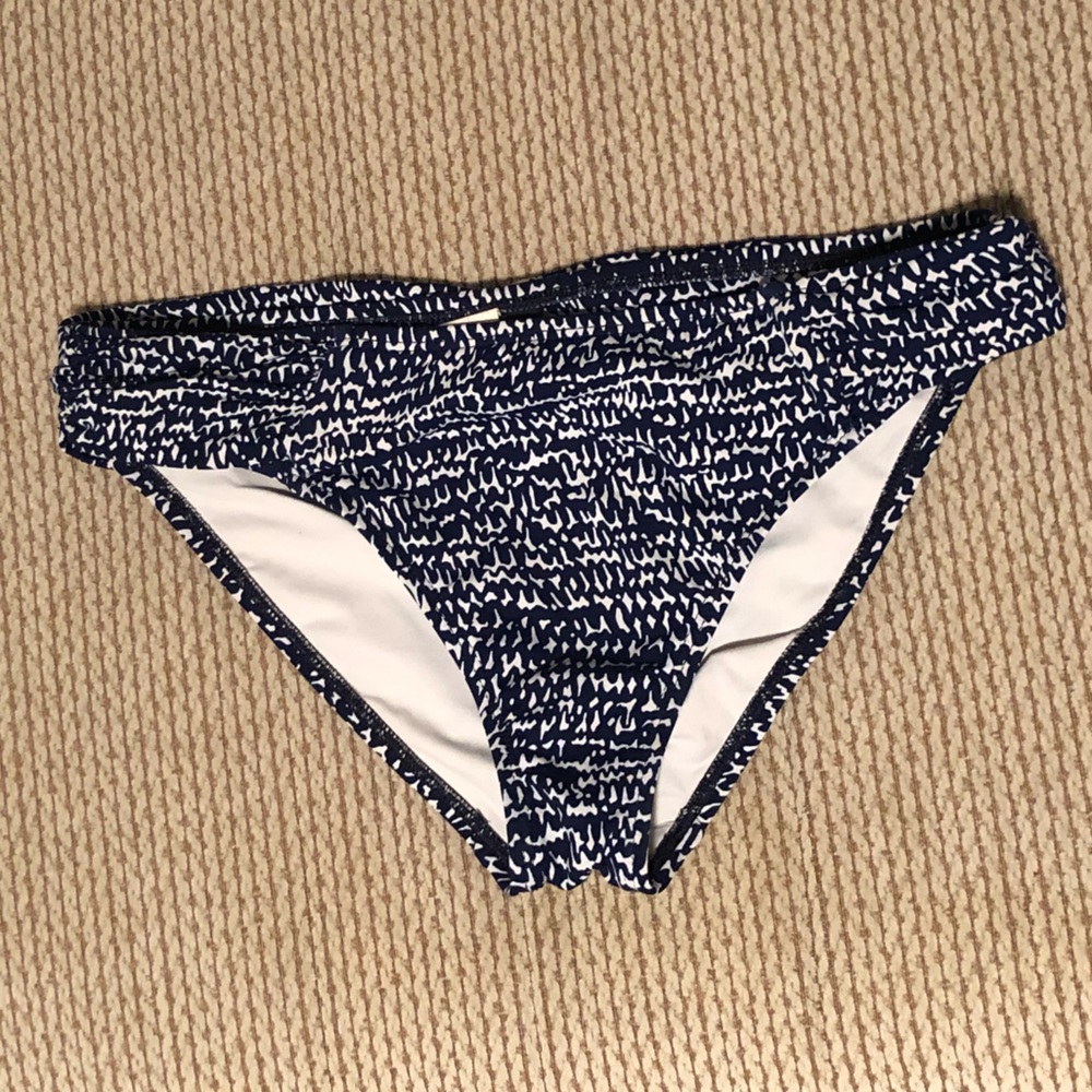 La Blanca size 8 bathing suit bottom blue and white